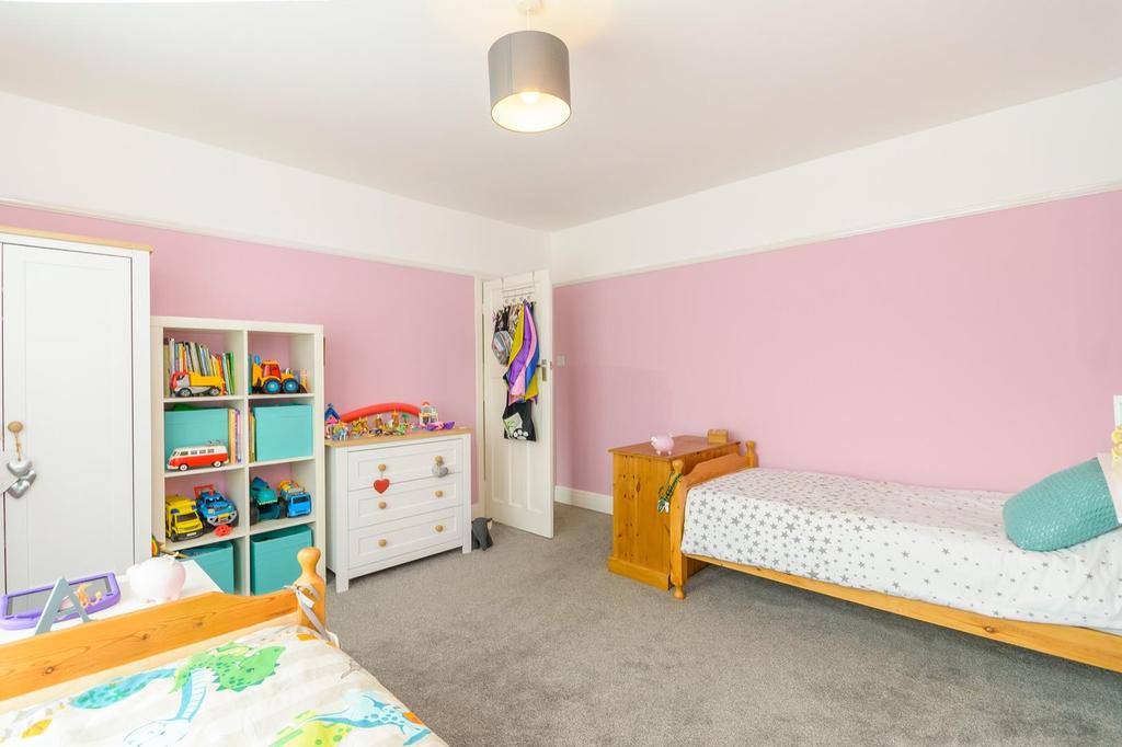 DAORERGYNOC61 - Bedroom F.jpg