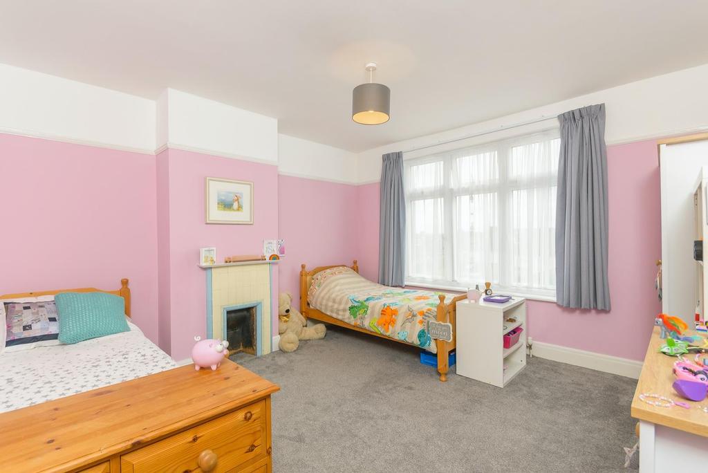 DAORERGYNOC61 - Bedroom E.jpg