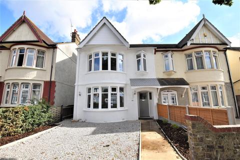 3 bedroom semi-detached house for sale - Cheltenham Road, Southend-On-Sea