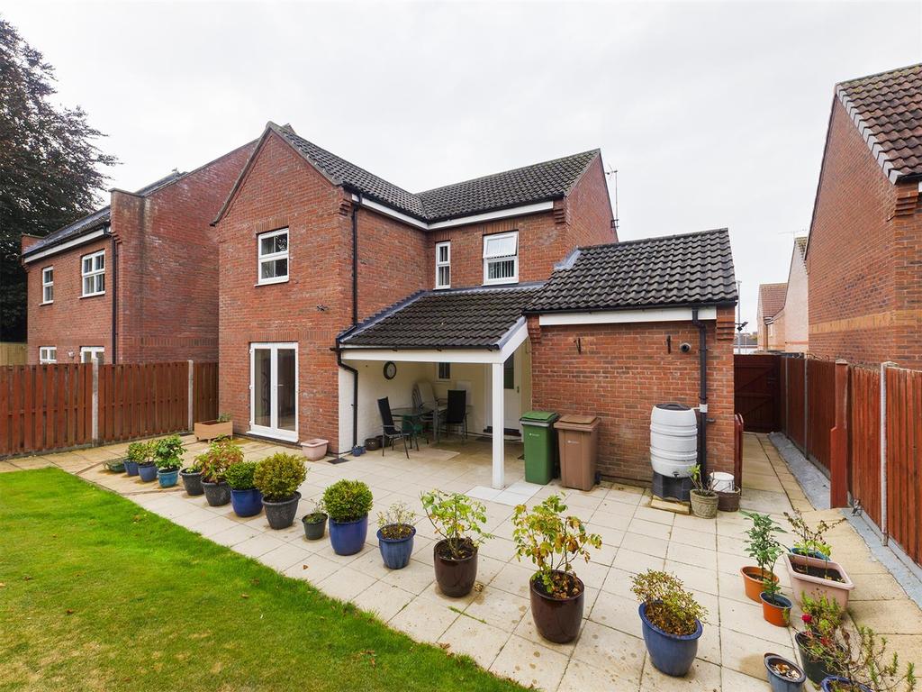 Willowdale Close, Bridlington 4 bed detached house £325,000