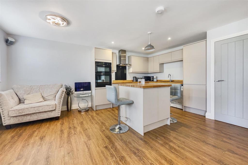 Hasilwood Square, Coventry 4 bed detached house £389,950