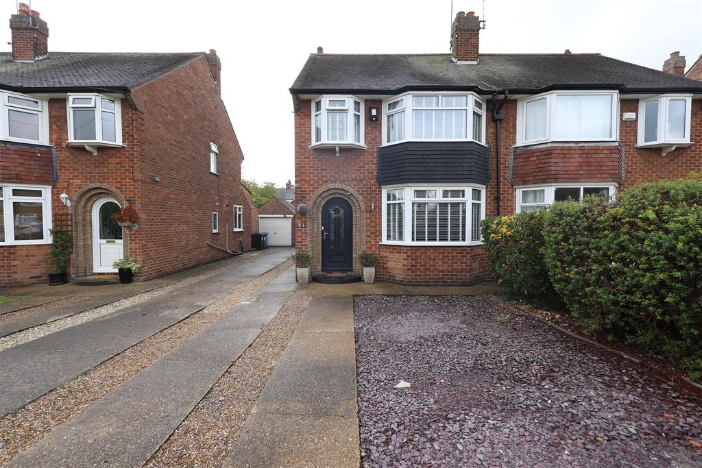 Auckland Avenue, Hull 3 bed semidetached house £220,000