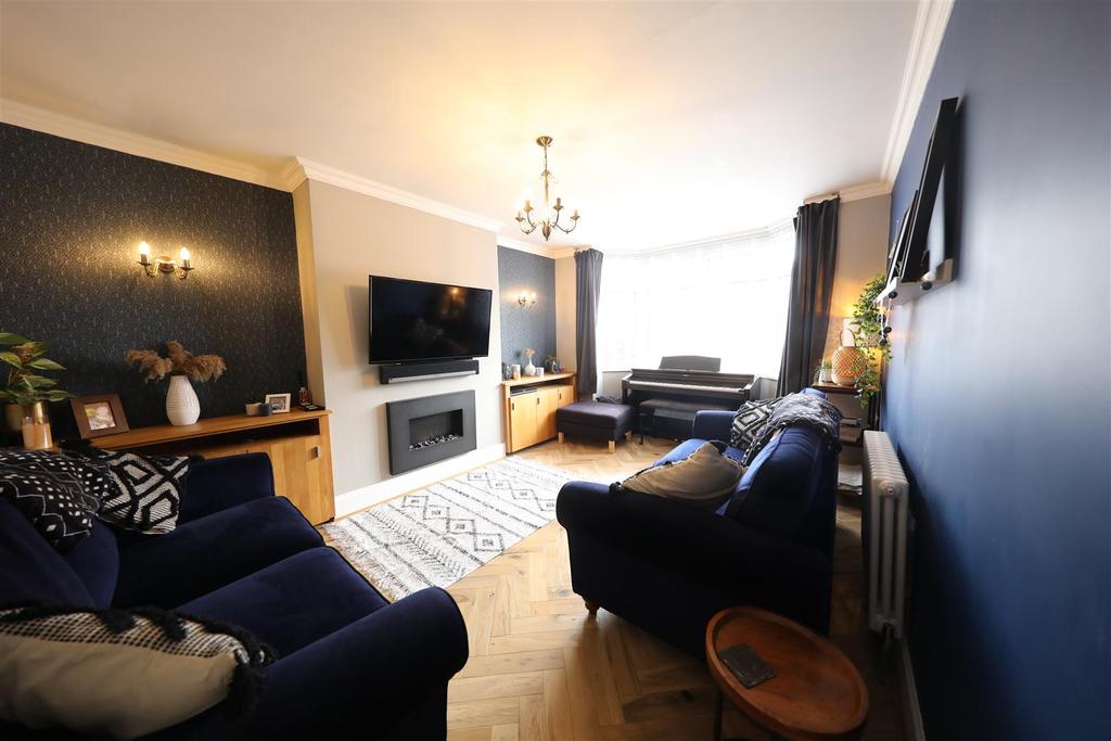 Auckland Avenue, Hull 3 bed semidetached house £220,000