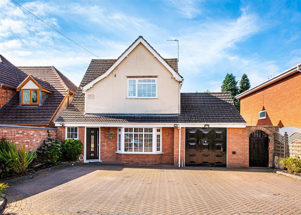 37 Sandy Lane, Tettenhall, Wolverhampton 4 bed detached house £375,000