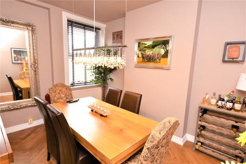 5a Camper Road, Southend-on-sea, SS1 2YR