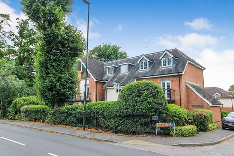 7 Barn Close, Crawley, RH10 7PE
