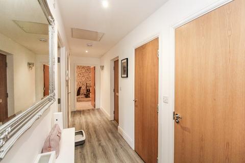 7 Barn Close, Crawley, RH10 7PE