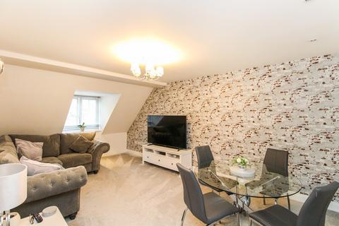 7 Barn Close, Crawley, RH10 7PE