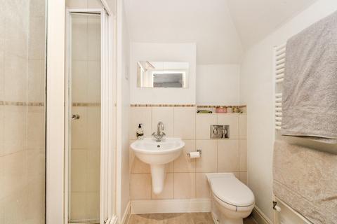 7 Barn Close, Crawley, RH10 7PE