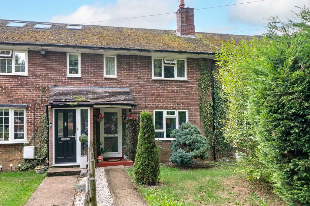 Pulleys Lane, Hemel Hempstead 2 bed house £375,000