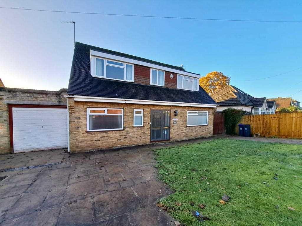 Lower Road, Higher Denham 3 bed detached house for sale £675,000