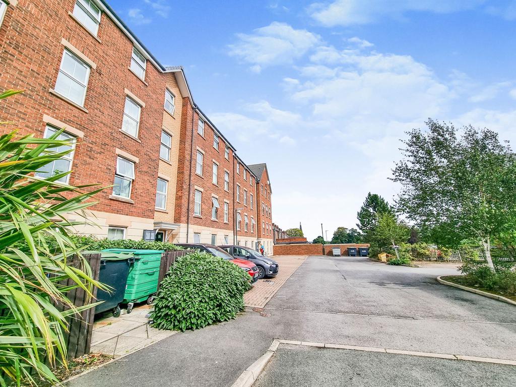 Meadow Rise, Meadowfield, Durham... 2 bed flat £550 pcm (£127 pw)