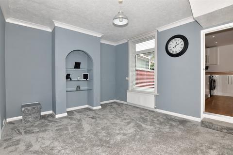 55 Longfield Road, Dover, CT17 9QR