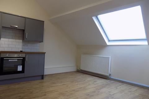 2 bedroom apartment to rent, High Street, Bangor, Gwynedd, LL57