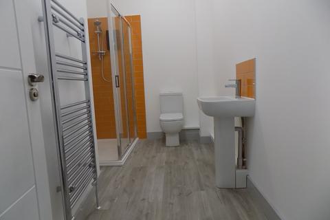 2 bedroom apartment to rent, High Street, Bangor, Gwynedd, LL57