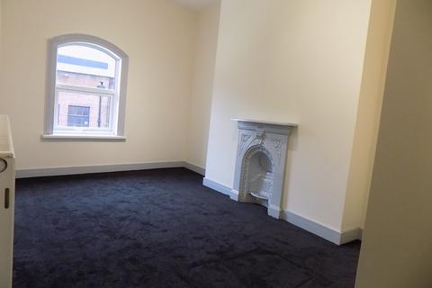 2 bedroom apartment to rent, High Street, Bangor, Gwynedd, LL57