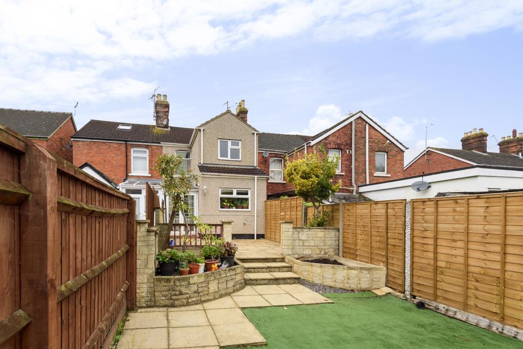 Cricklade Road, Swindon, SN2 3 bed semidetached house £1,100 pcm (£