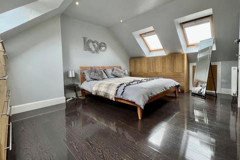 4 Duffield Drive, Largs, KA30 8ED