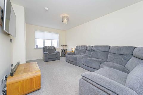 18 Barmore Crescent, Bishopton, PA7 5QU