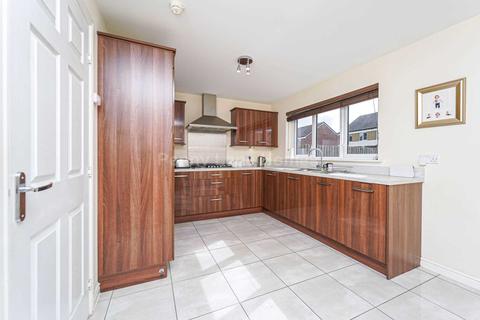 18 Barmore Crescent, Bishopton, PA7 5QU