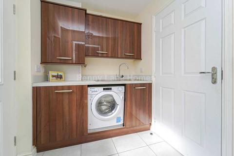 18 Barmore Crescent, Bishopton, PA7 5QU