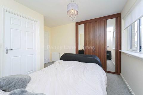 18 Barmore Crescent, Bishopton, PA7 5QU