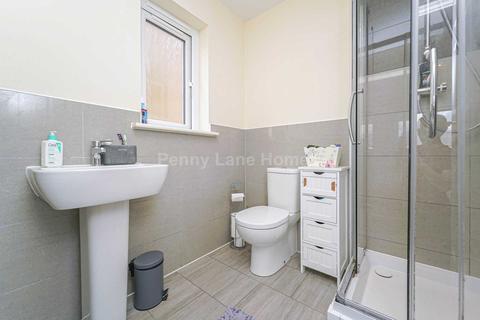 18 Barmore Crescent, Bishopton, PA7 5QU