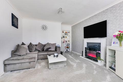 63 Denton Avenue, Westcliff-on-sea, SS0 0LA