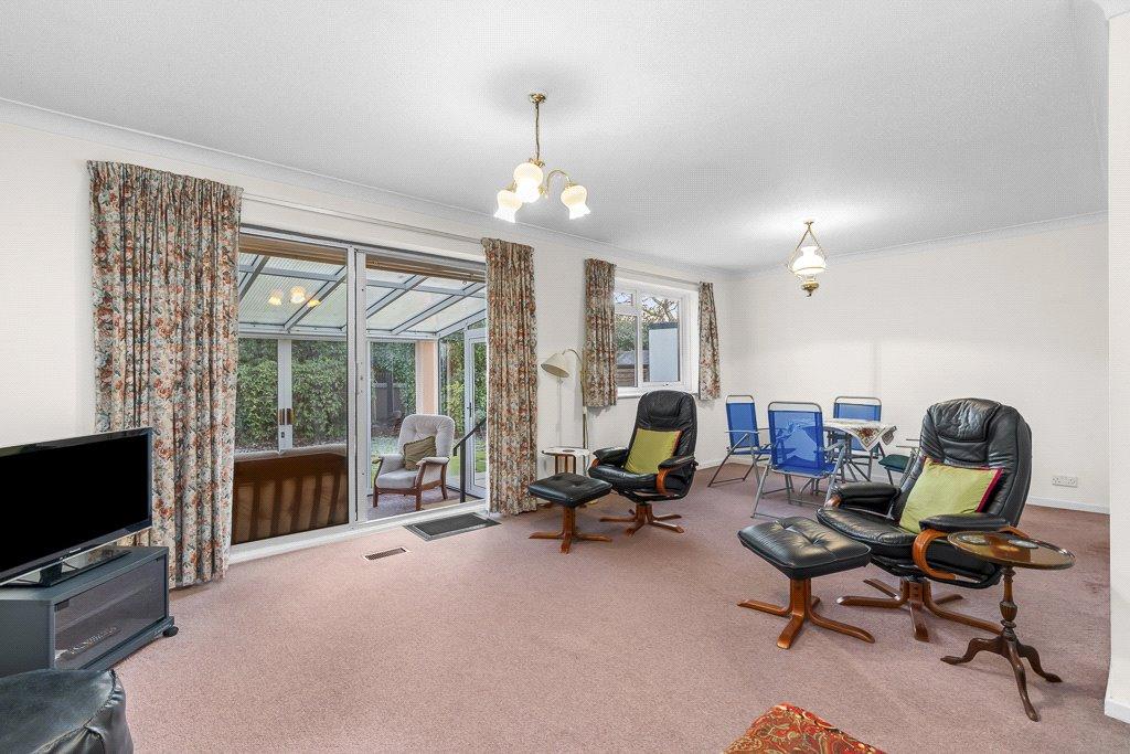 Birch Grove, West Moors, Ferndown, Dorset, BH22 3 bed bungalow for sale