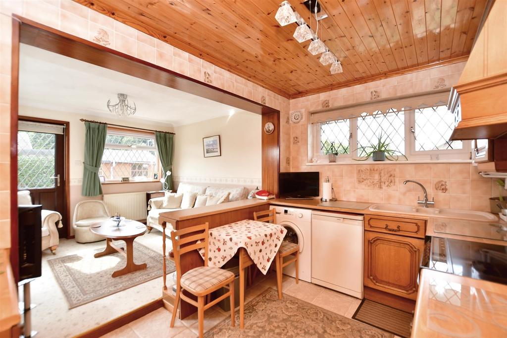 Bysing Wood Road, Faversham, Kent 3 bed detached bungalow for sale £425,000
