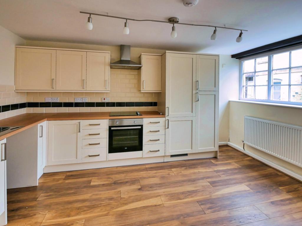 Lewis Lane, CIRENCESTER 1 bed apartment to rent - £795 pcm (£183 pw)