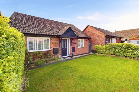 3 bedroom detached bungalow for sale, Tennyson Road, Diss