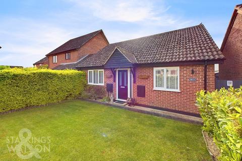 3 bedroom detached bungalow for sale, Tennyson Road, Diss