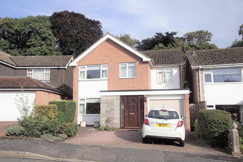 Castle Close, Warwick 3 bed detached house for sale £695,000