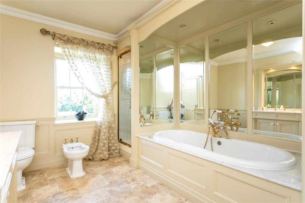 Main Bathroom