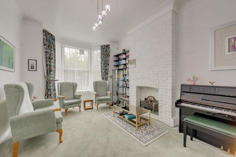 61 Wellmeadow Road, Catford, London, SE13 6TA