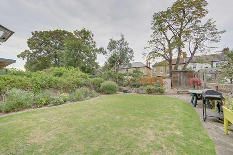 61 Wellmeadow Road, Catford, London, SE13 6TA