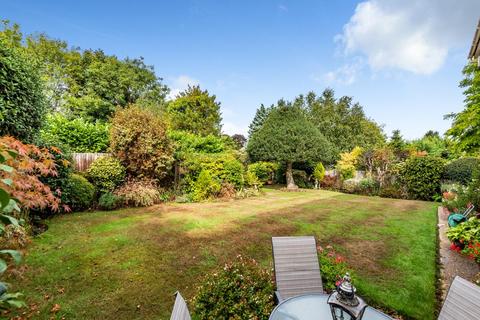 14 Quernmore Close, Bromley, BR1 4EL