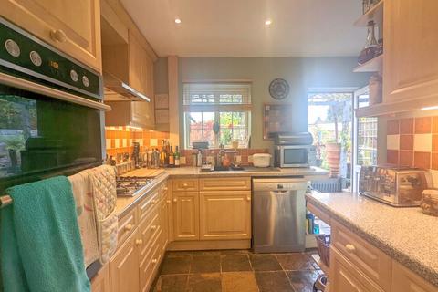 81 Beech Road, Feltham, TW14 8AJ