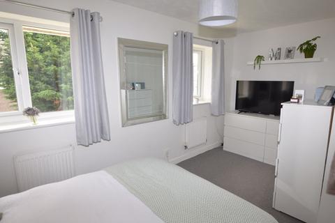 3 bedroom semi-detached house for sale - Bank Street, Golborne, Warrington, WA3 3GX