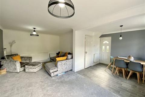 4 Colliers Close, Sheffield, S13 7DE