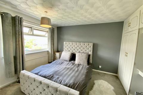 4 Colliers Close, Sheffield, S13 7DE
