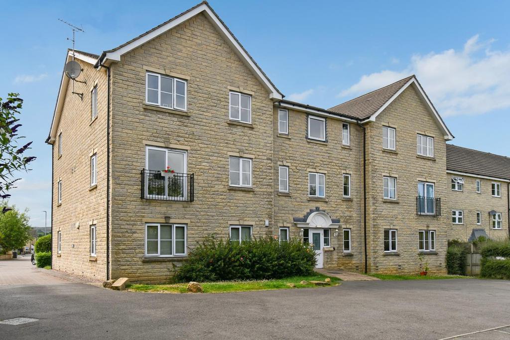 Cairn Avenue, Guiseley, Leeds 2 bed apartment £174,950