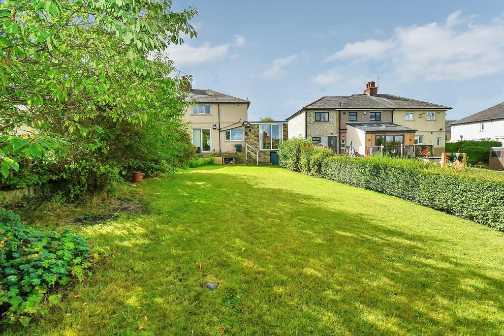 Batter Lane, Rawdon, Leeds 3 bed semidetached house for sale £349,950