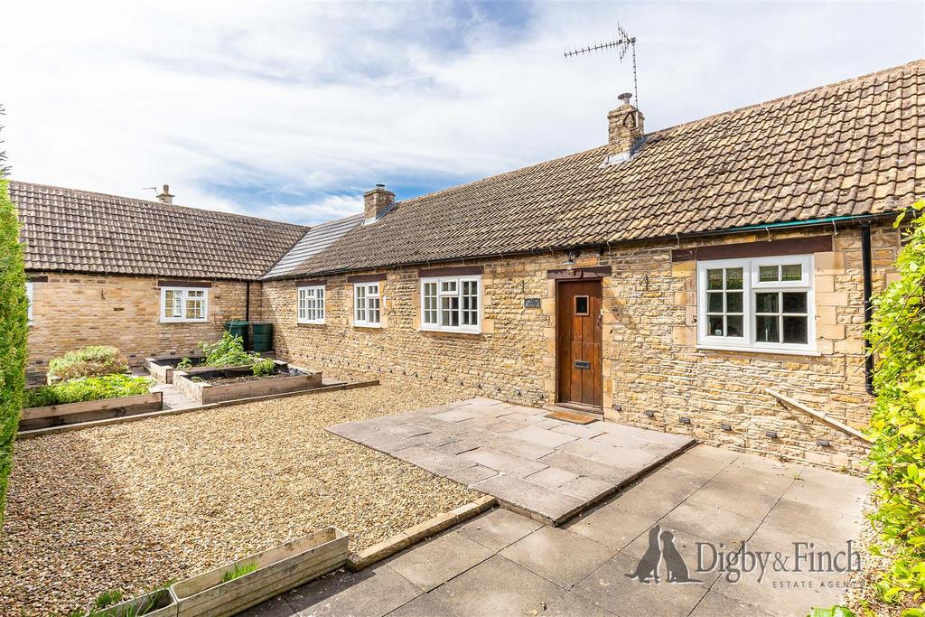4 Manor Farm, Apethorpe, PE8 5 DP-3.jpg