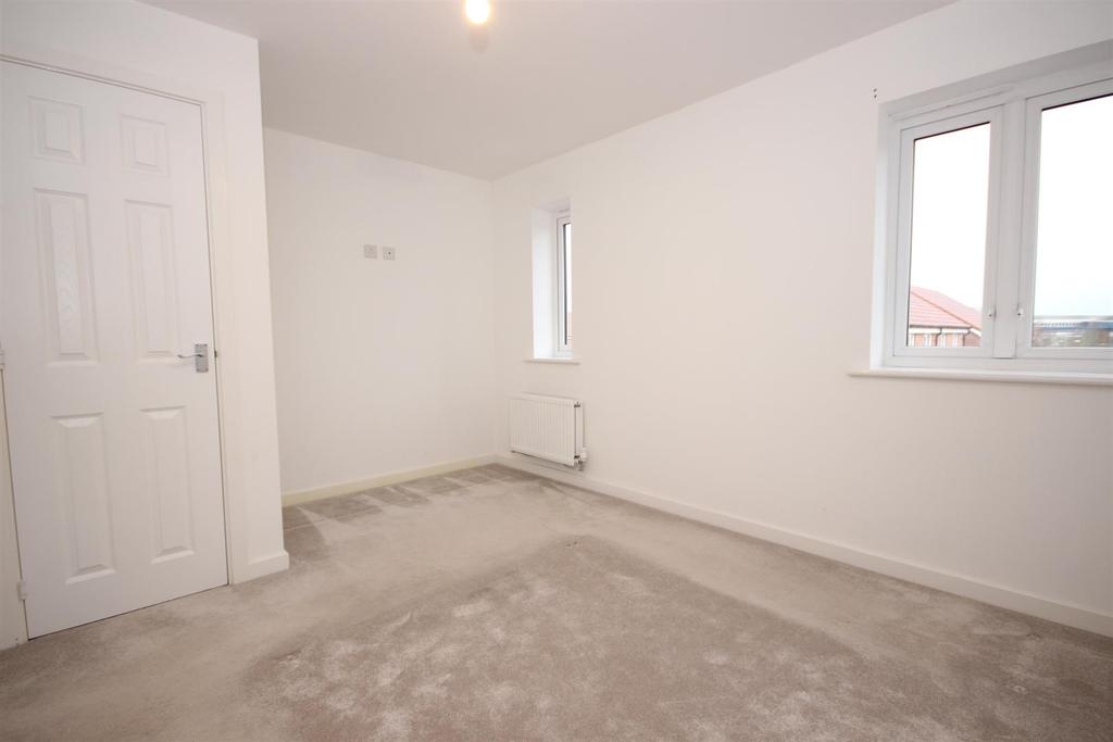 Bedroom 1.JPG