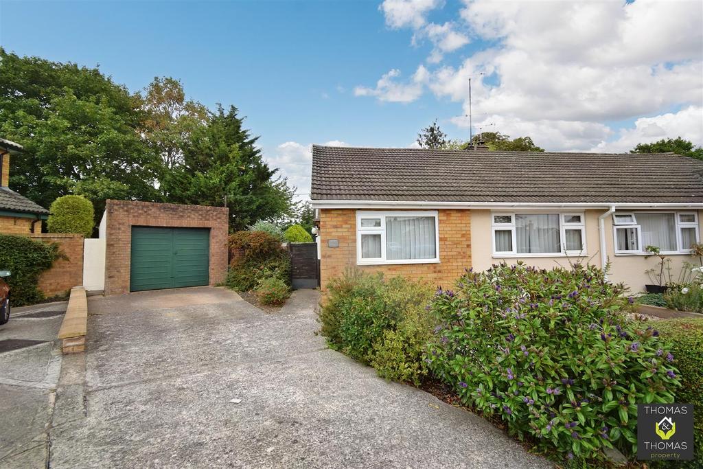 Woolstrop Way, Quedgeley 2 bed semidetached bungalow for sale £225,000