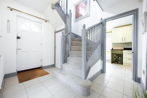 14 Long Meadow, Great Notley, Braintree, CM77 7WD