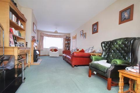 6 bedroom house for sale - St. Anthonys Drive, Chelmsford