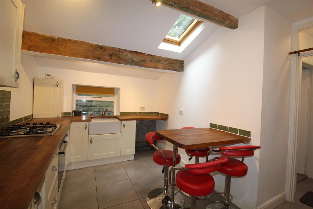 Holme House Road, Cornholme, Todmorden 2 bed end of terrace house £